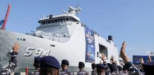 1.239 Pemudik Berangkat ke Bangka Belitung Naik KRI Semarang-594